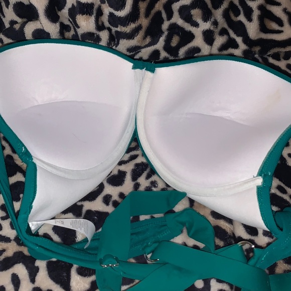 Time and Tru green baithingsuit top - Picture 2 of 4